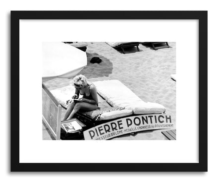 Fine art print Vintageholiday by artist Leigh Viner